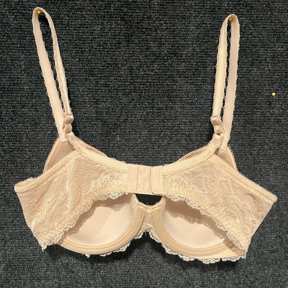 NEW WACOAL Seduction spacer Elegant Beige Lace Trim Bra - Picture 5 of 6